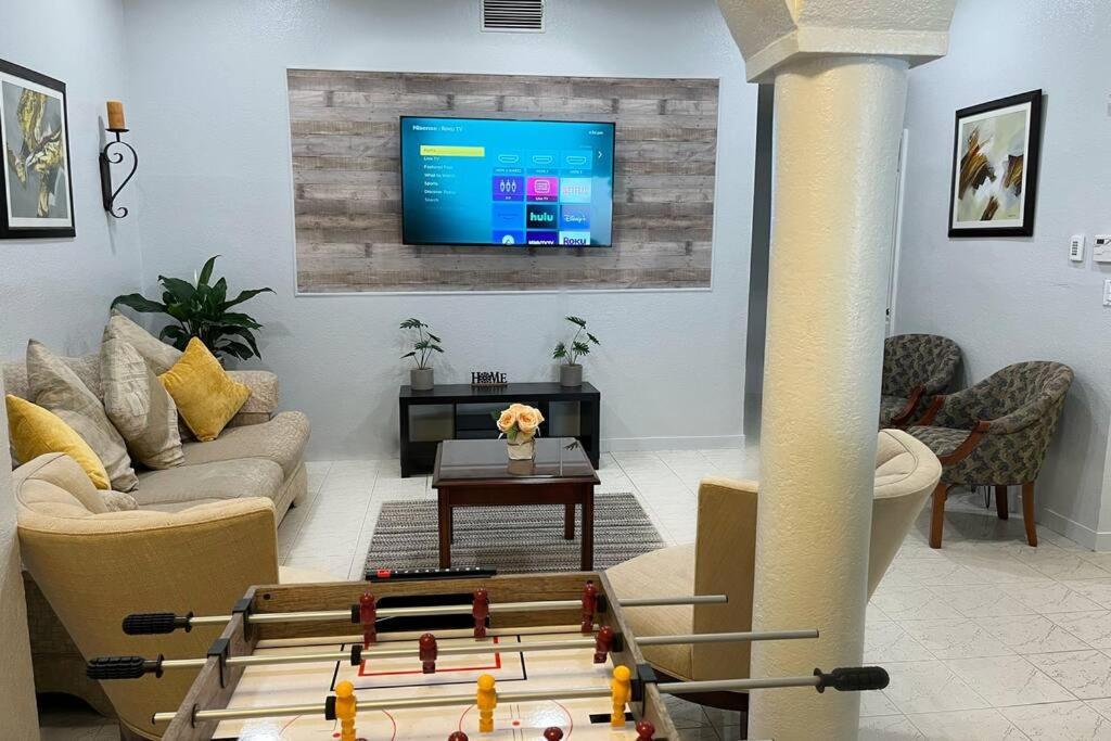 Вилла Amazing & Cozy Duplex Near Zoo Miami ! Экстерьер фото