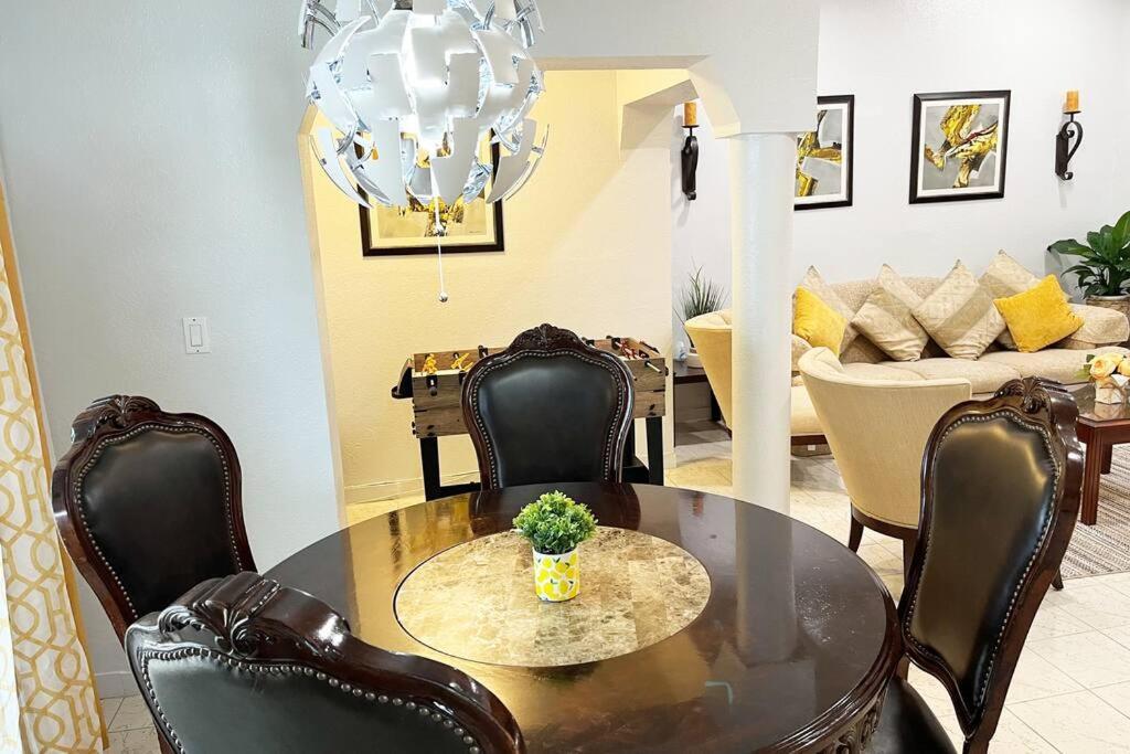 Вилла Amazing & Cozy Duplex Near Zoo Miami ! Экстерьер фото