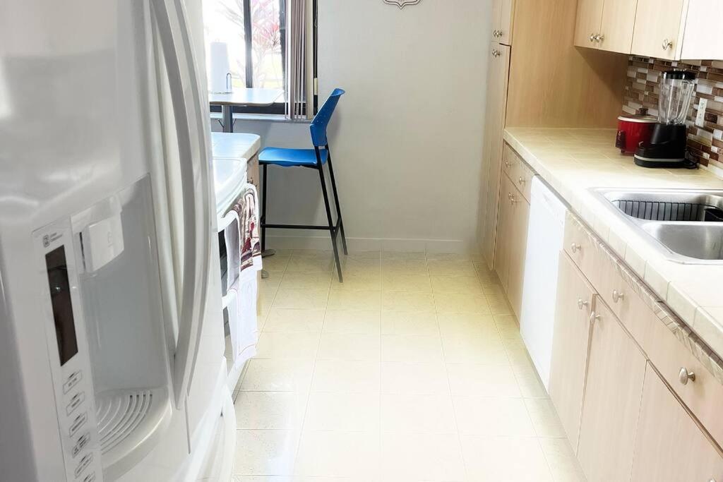 Вилла Amazing & Cozy Duplex Near Zoo Miami ! Экстерьер фото
