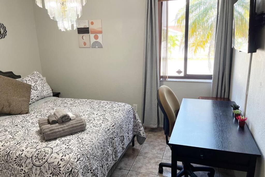 Вилла Amazing & Cozy Duplex Near Zoo Miami ! Экстерьер фото