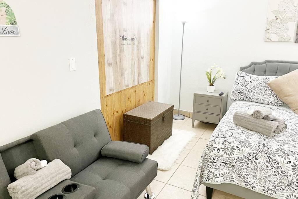 Вилла Amazing & Cozy Duplex Near Zoo Miami ! Экстерьер фото